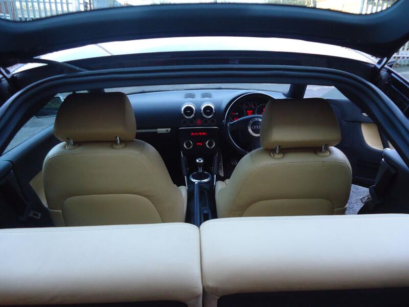 AUDI TT