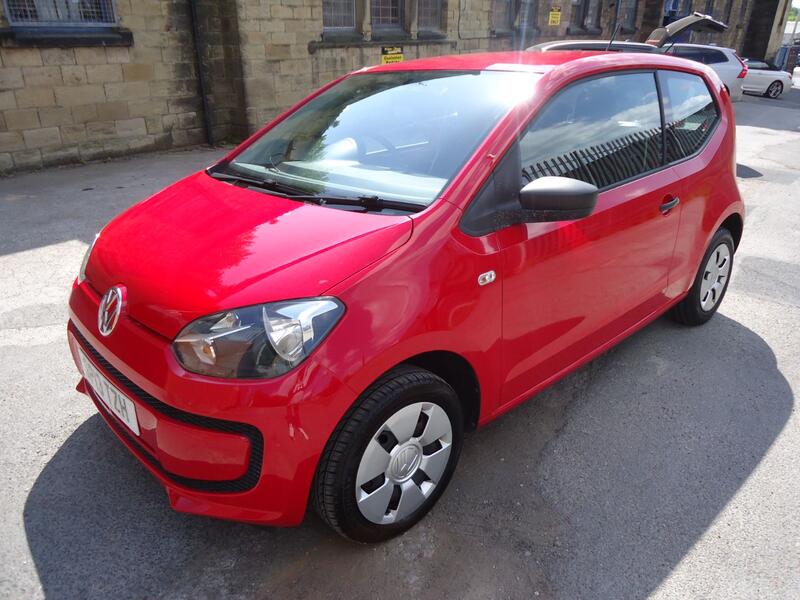 VOLKSWAGEN UP