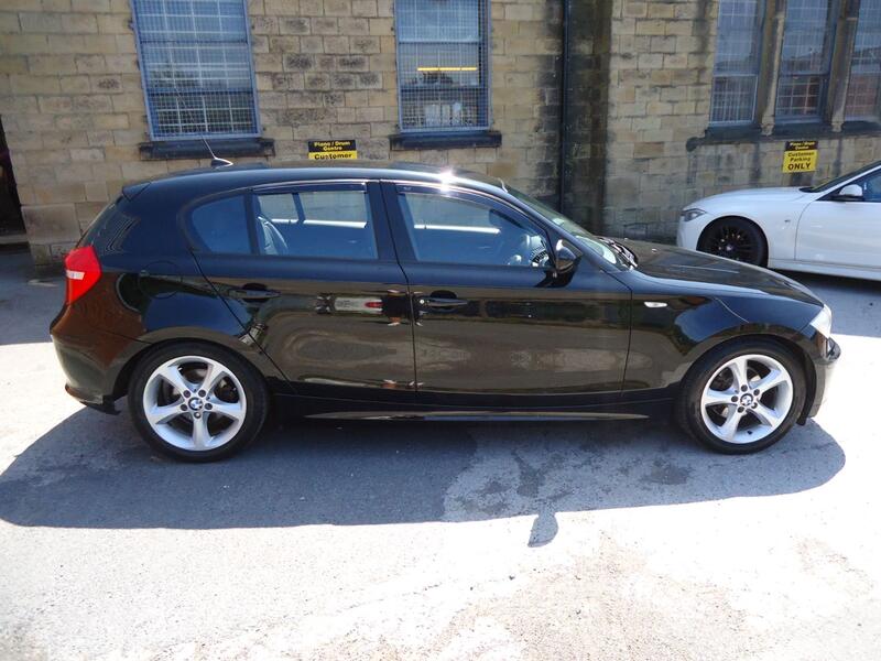 BMW 1 SERIES